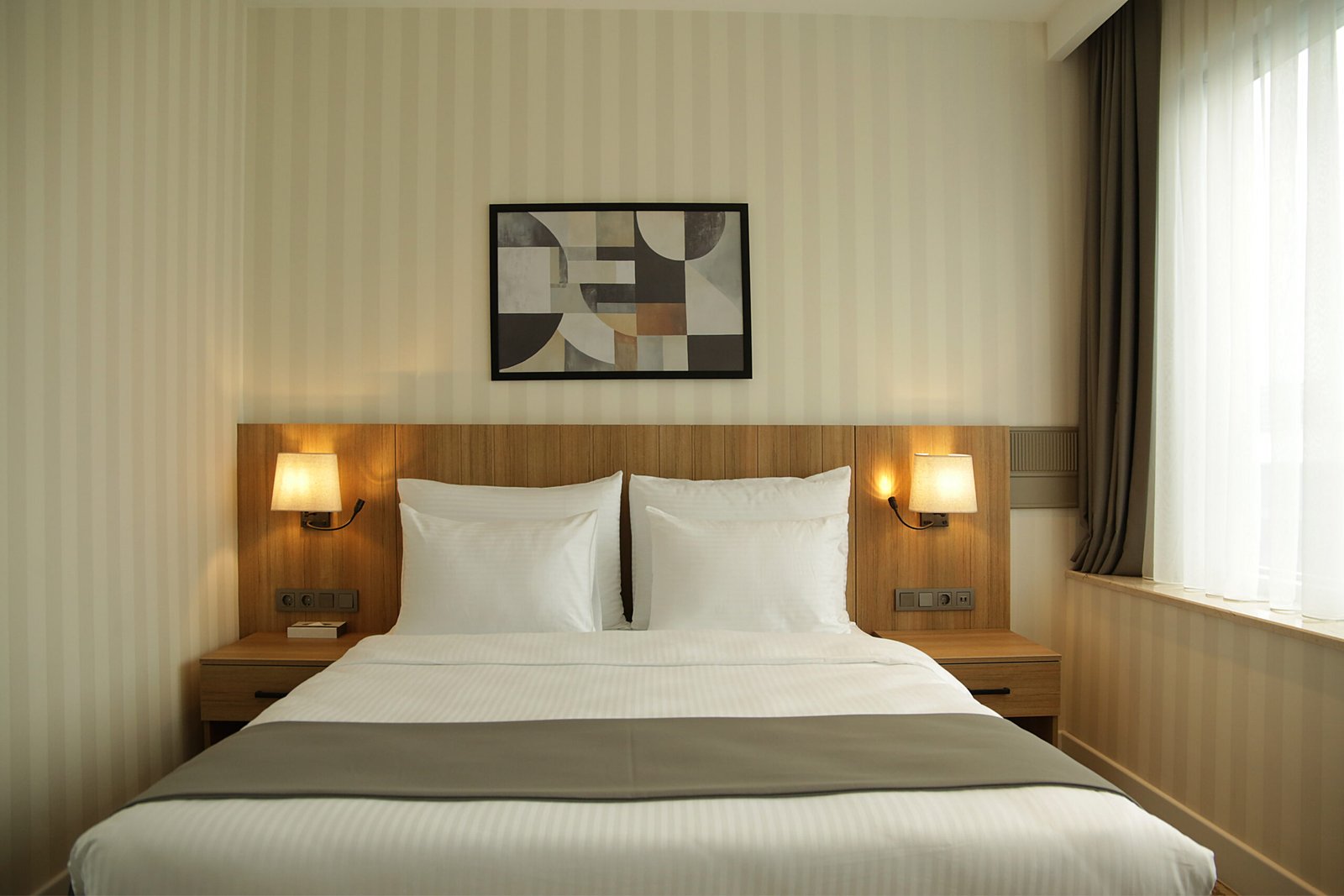 Room 02