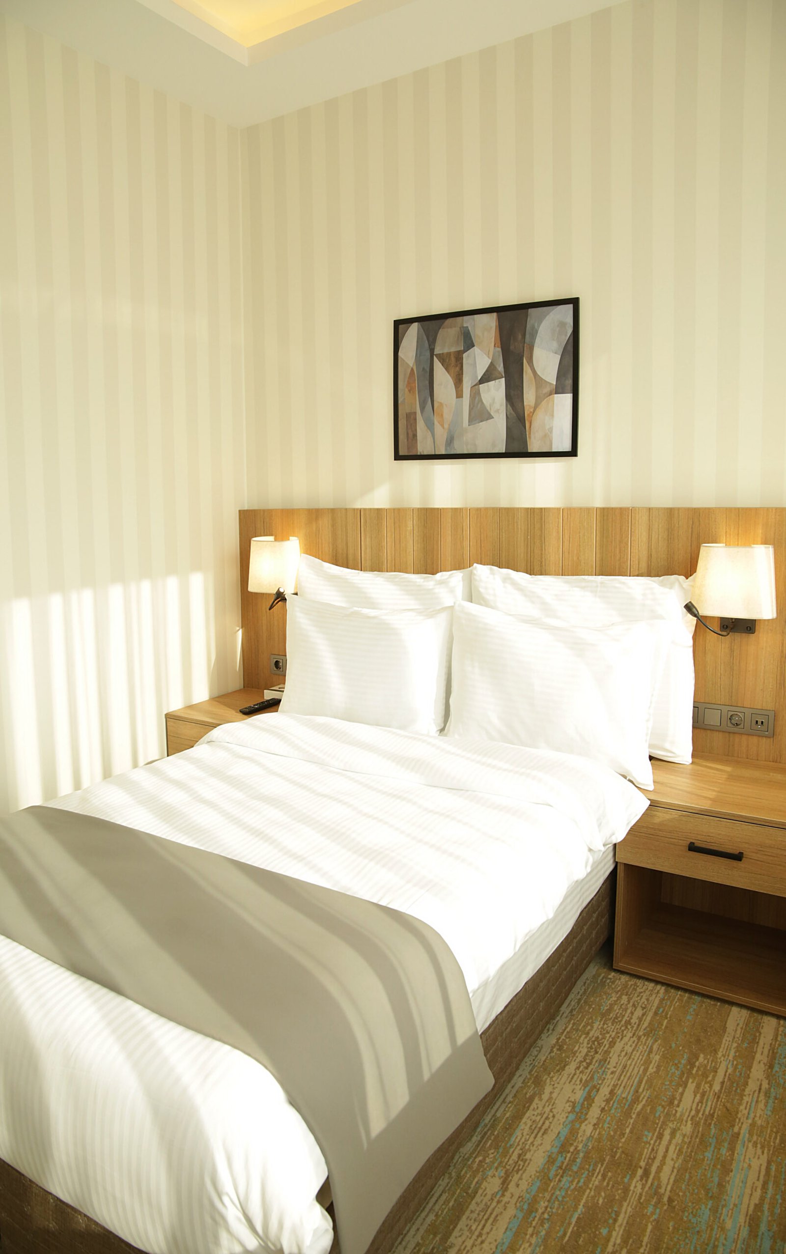 Room 01