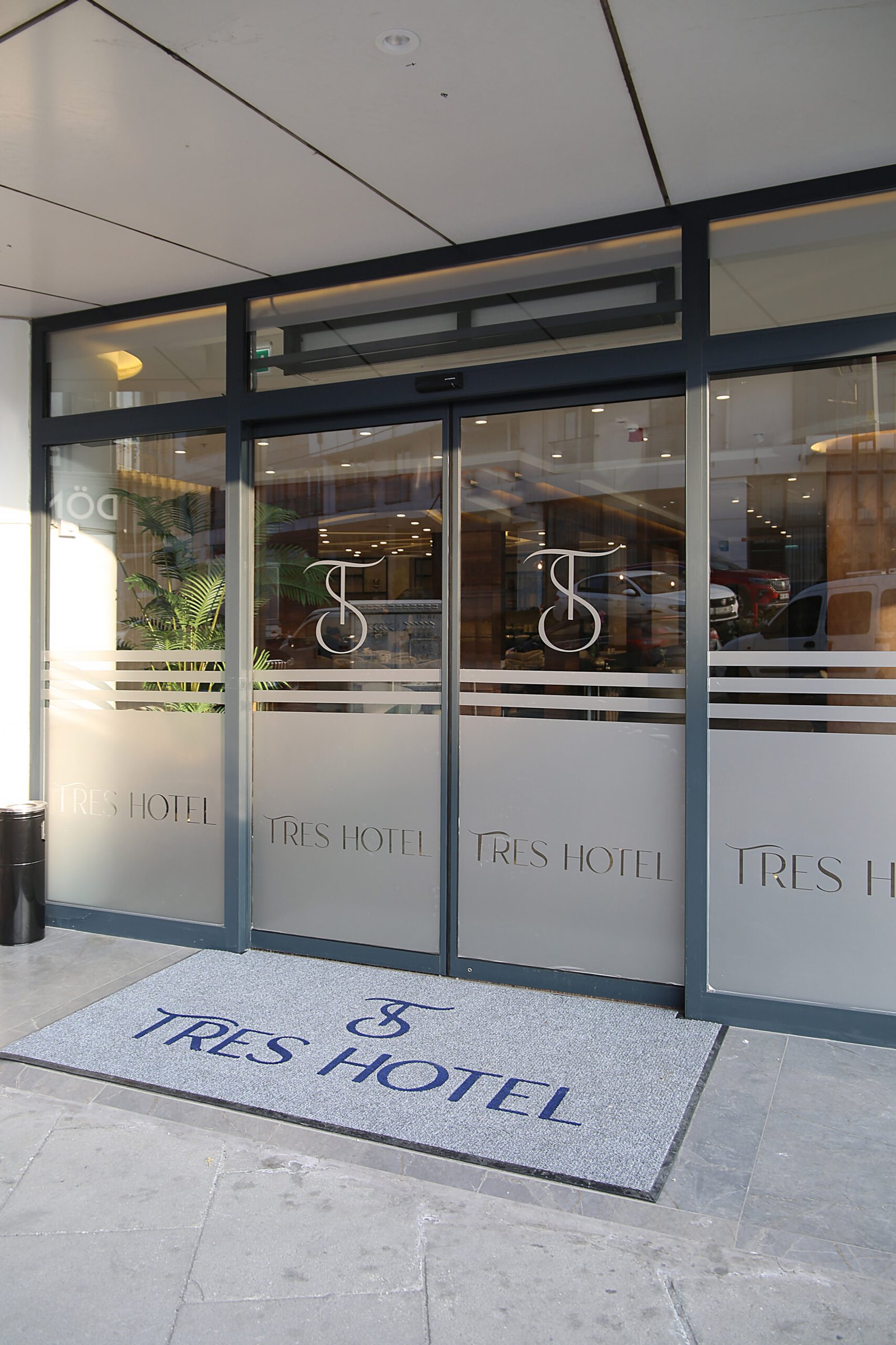 Front exterior 01